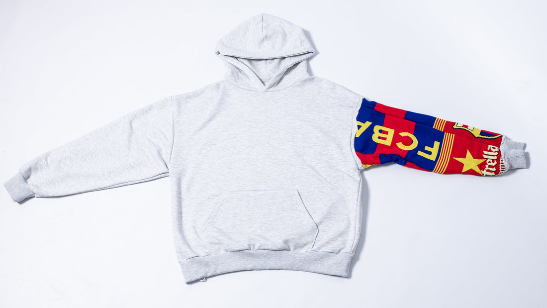 bluza z rękawem z szalika FC Barcelona – historia szalików kibiców, gene.clo