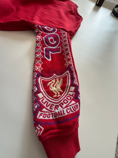Bluza H&M M czerwona | rękaw ze szalika Liverpool | handmade unikat