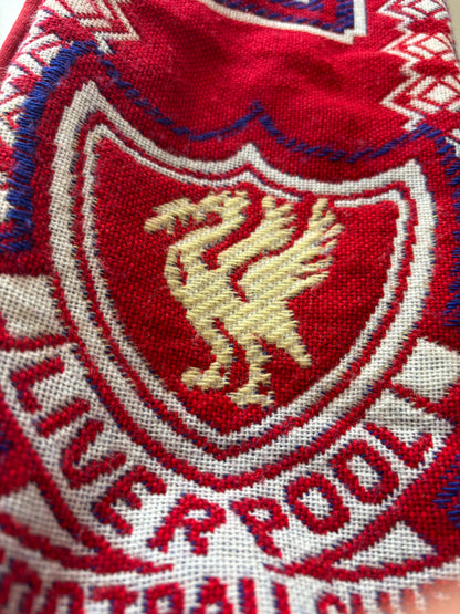 Bluza H&M M czerwona | rękaw ze szalika Liverpool | handmade unikat